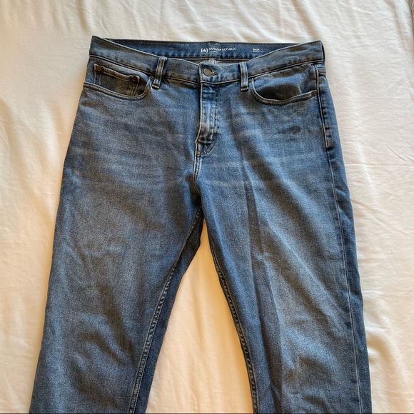 Mens Banana Republic Jeans in Medium Light Wash, Slim fit 36x34 - Picture 3 of 4